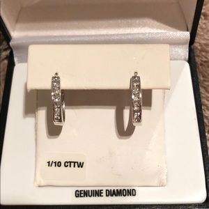 Genuine diamond earring